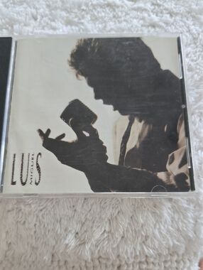 Silhouette Singer CD Cover — Black & Cream